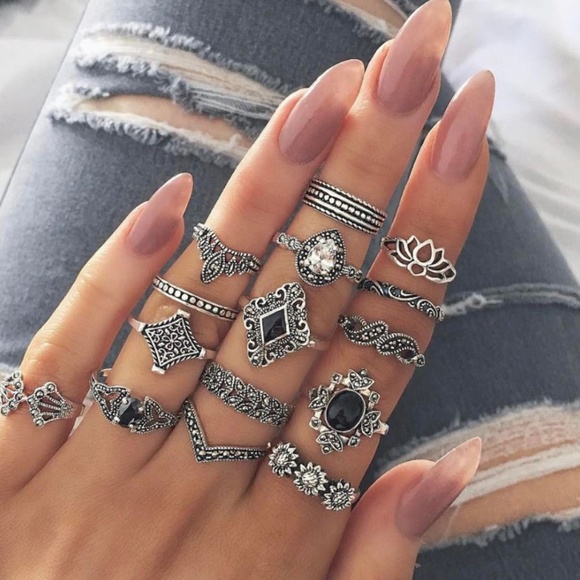 Jewelry - 15pc Ring Set